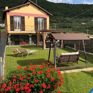 Casa Ginni Con Piscina E Giardino Ferienhaus Caravonica